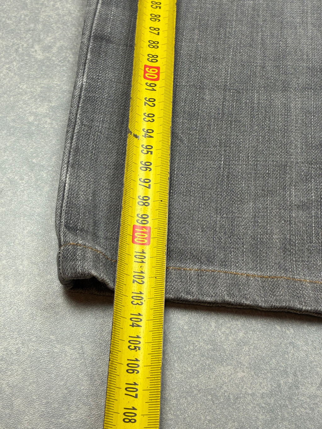 Levi’s R Edition — Jeans Vintage Grigio Sfumato (Raro)