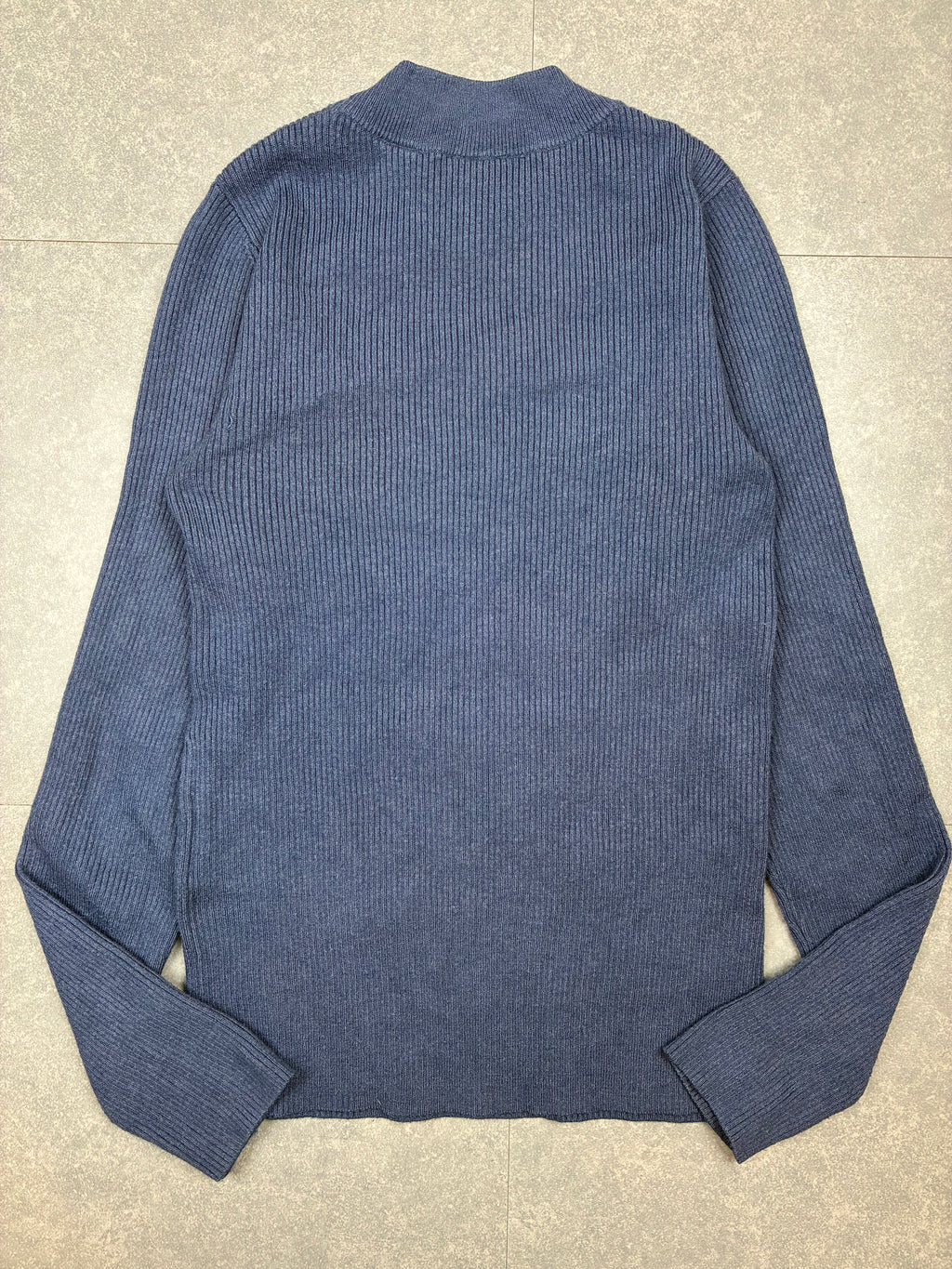 Maglione Levi’s® blu navy a coste con logo rosso — taglia XS