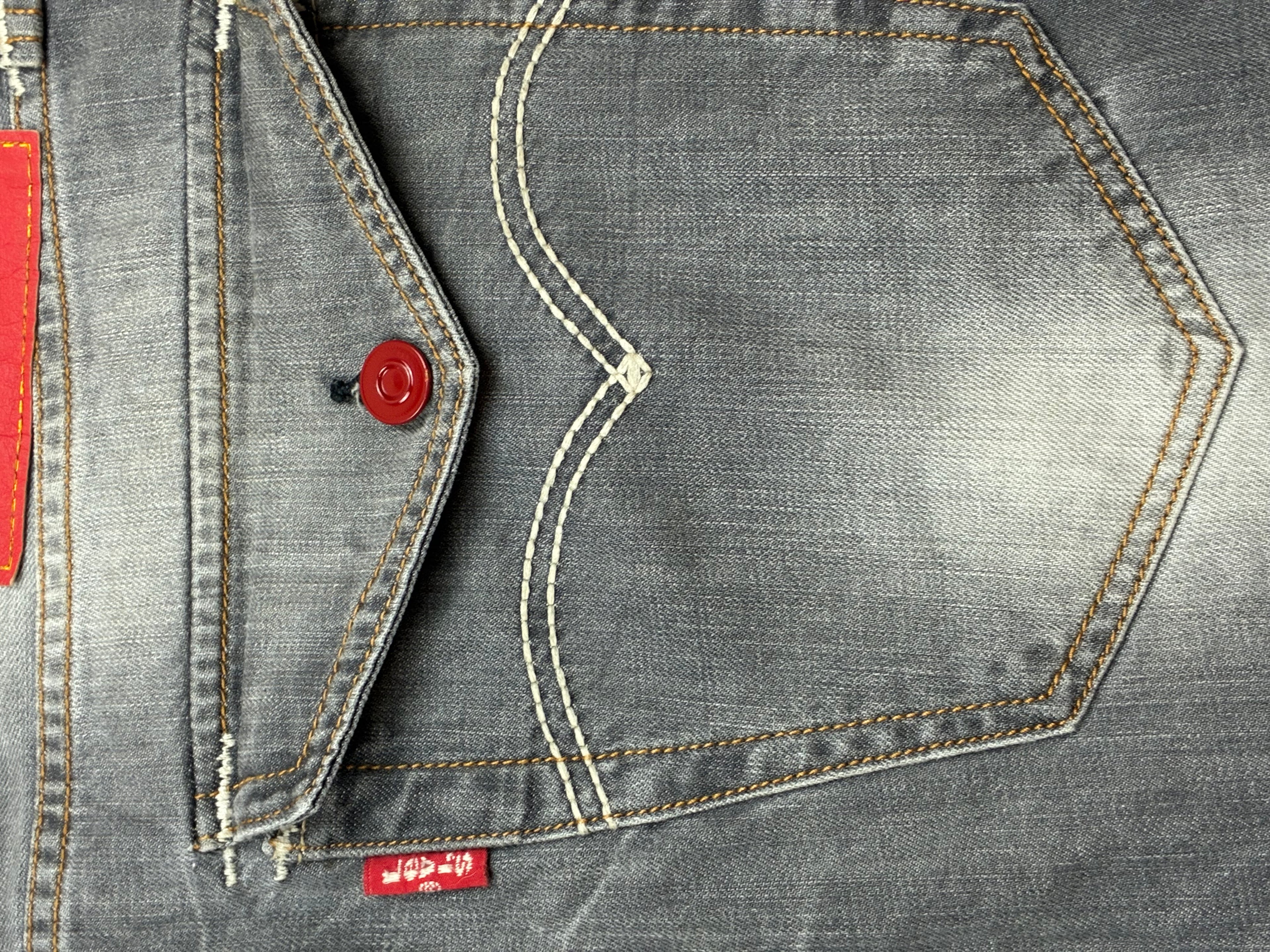 Levi’s R Edition — Jeans Vintage Grigio Sfumato (Raro)