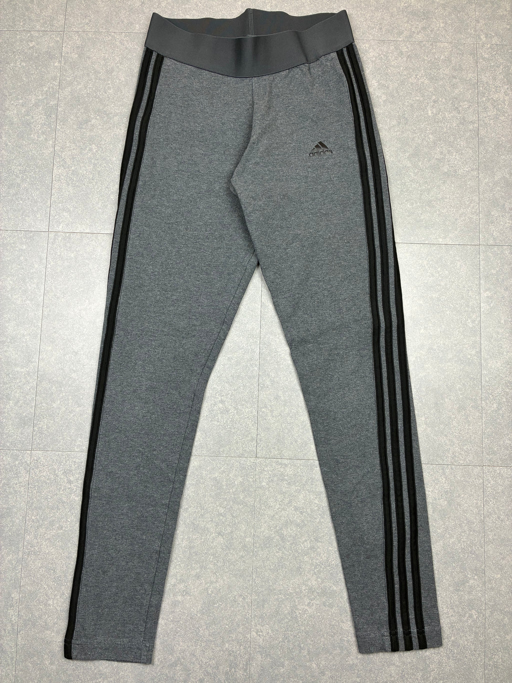 Leggings Adidas grigio scuro con linee nere - Taglia S