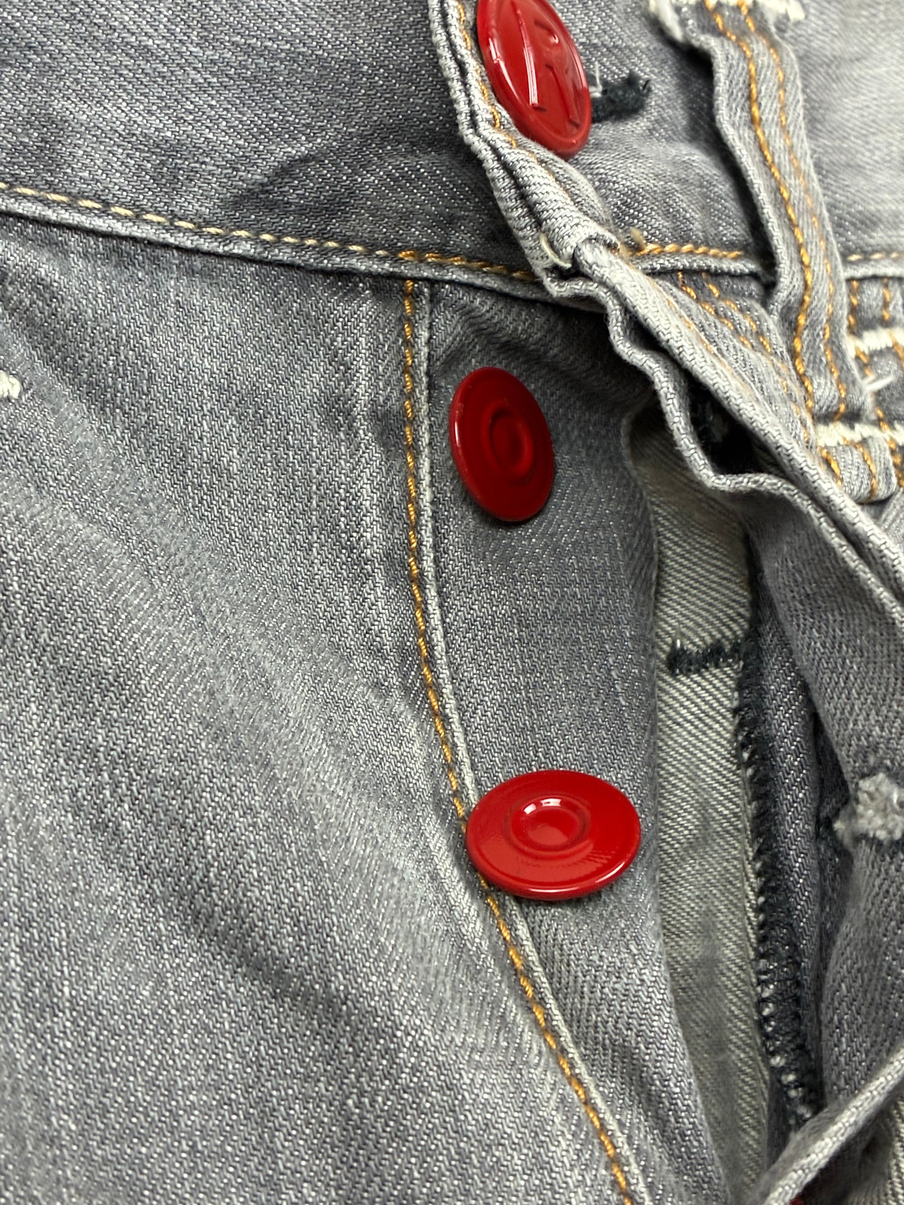 Levi’s R Edition — Jeans Vintage Grigio Sfumato (Raro)