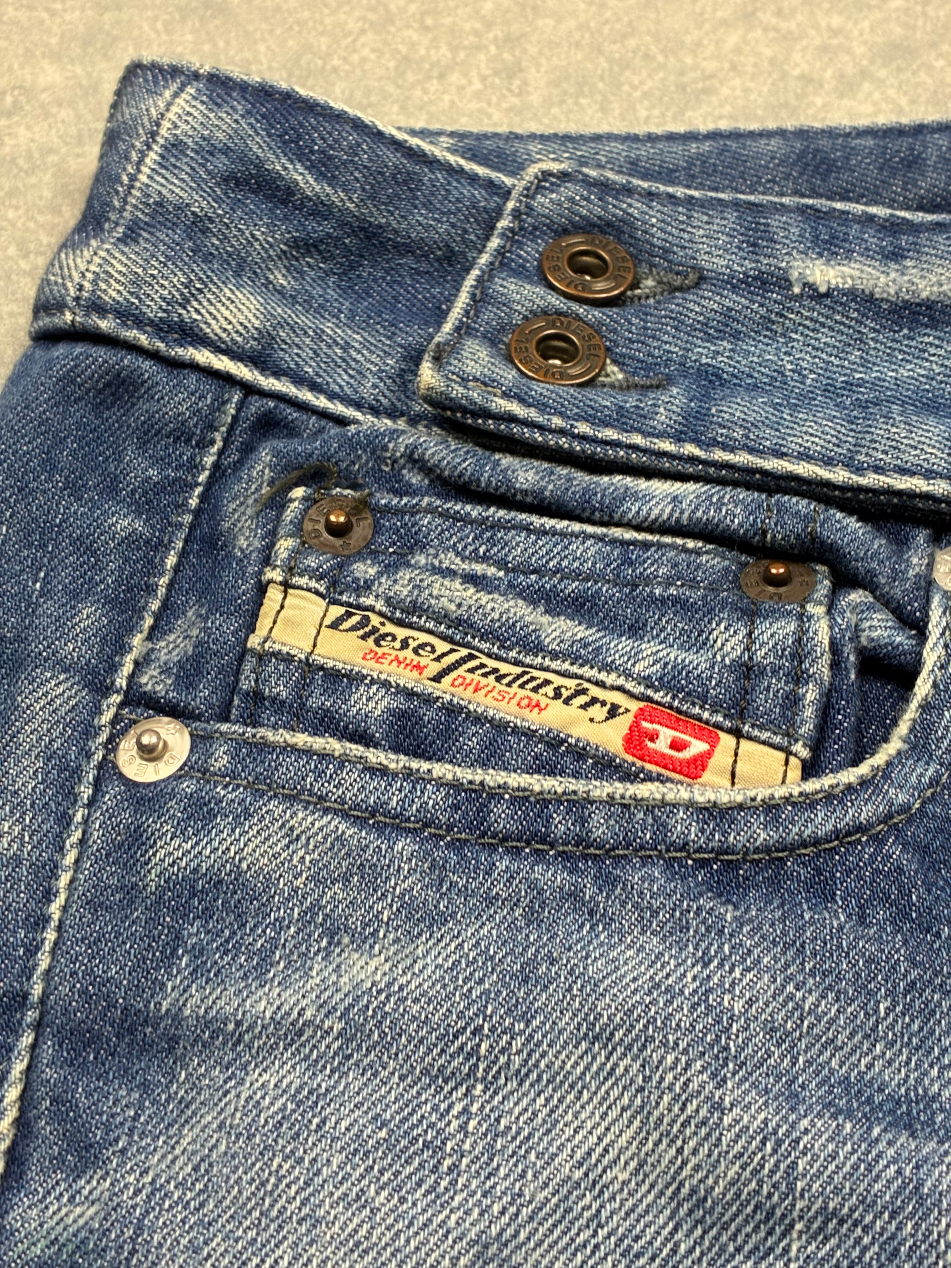 Jeans Diesel Bootcut Cherone Vintage - Taglia IT42/W28